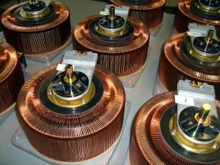摺動電圧調整器(SLIDE REGULATORS/スライドレギュレーター)